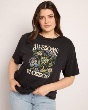 Plus Size Floret Relaxed Tee